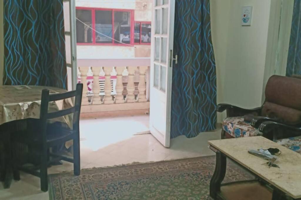 Entire Cozy - Khalid Ibn El Waleed Apartment
